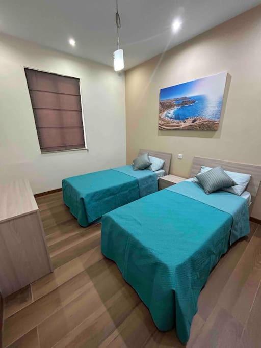 Apartamento A Flat In The Heart Of Bugibba Bahía de San Pablo Exterior foto