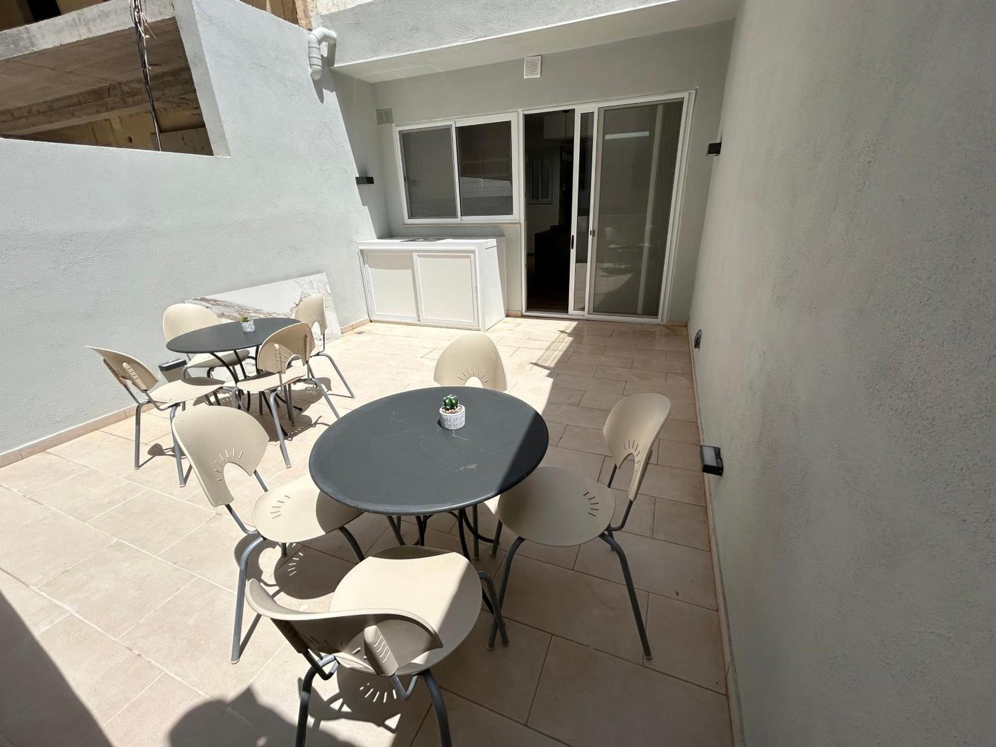 Apartamento A Flat In The Heart Of Bugibba Bahía de San Pablo Exterior foto